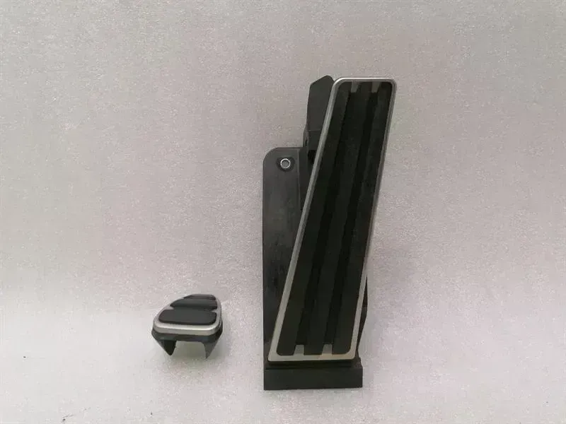Porsche Cayman 987 Gas Pedal (Electrical) 99742301902 Accelerator Pedal
