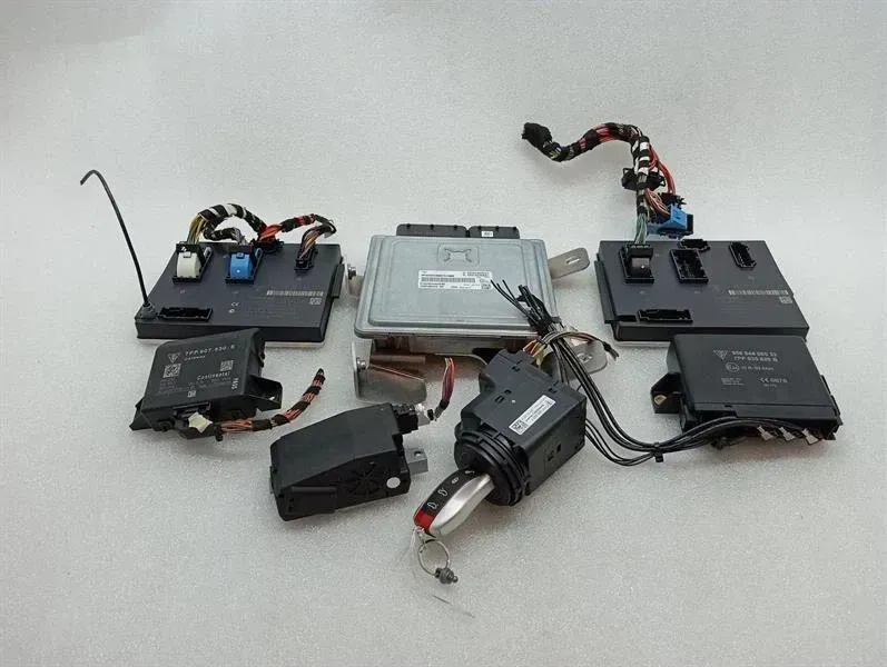 Porsche Cayman 981 Engine ECU 99161860203 Engine Control Unit Set 3.4 GTS PDK VTS