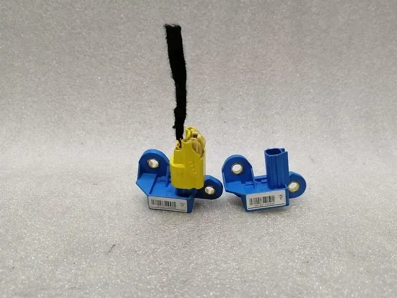 Porsche Cayman 987 Crash Sensor Set 99761822100 Impact Sensor SRS Set