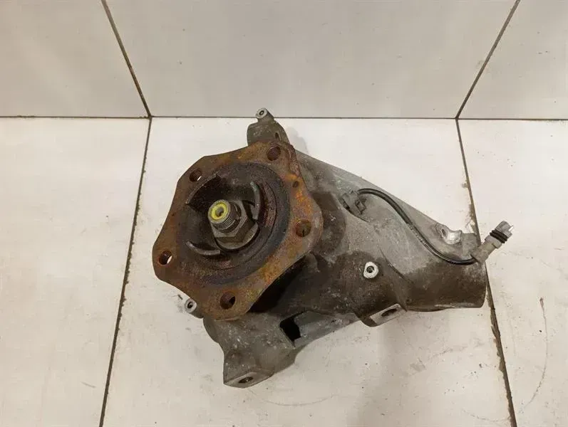 Porsche Cayman 987 Left Front Hub 99734115725 Wheel Bearing Case Front Left