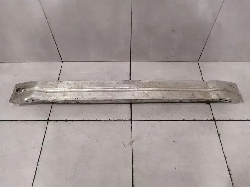 Porsche Macan 95B Front Bumper Beam 8R0807113D Front Bumper Carrier