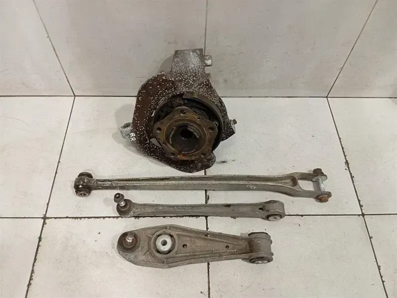 Porsche Boxster 987 right rear hub 98733165806 wheel bearing housing rear right