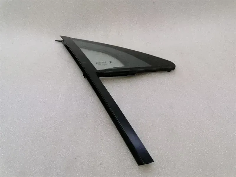 Porsche Macan 95b Right Front 1/4 Glass 95B845114D Door Window 1⁄4 Front Right