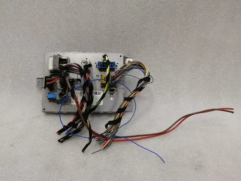 Mercedes C43 W205 rear SAM electronic module A2229006014 control unit SAM unit