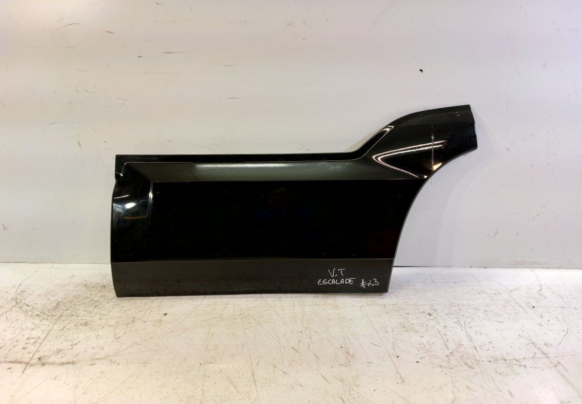 Door lower moulding rear left CADILLAC ESCALADE (1998-2006)