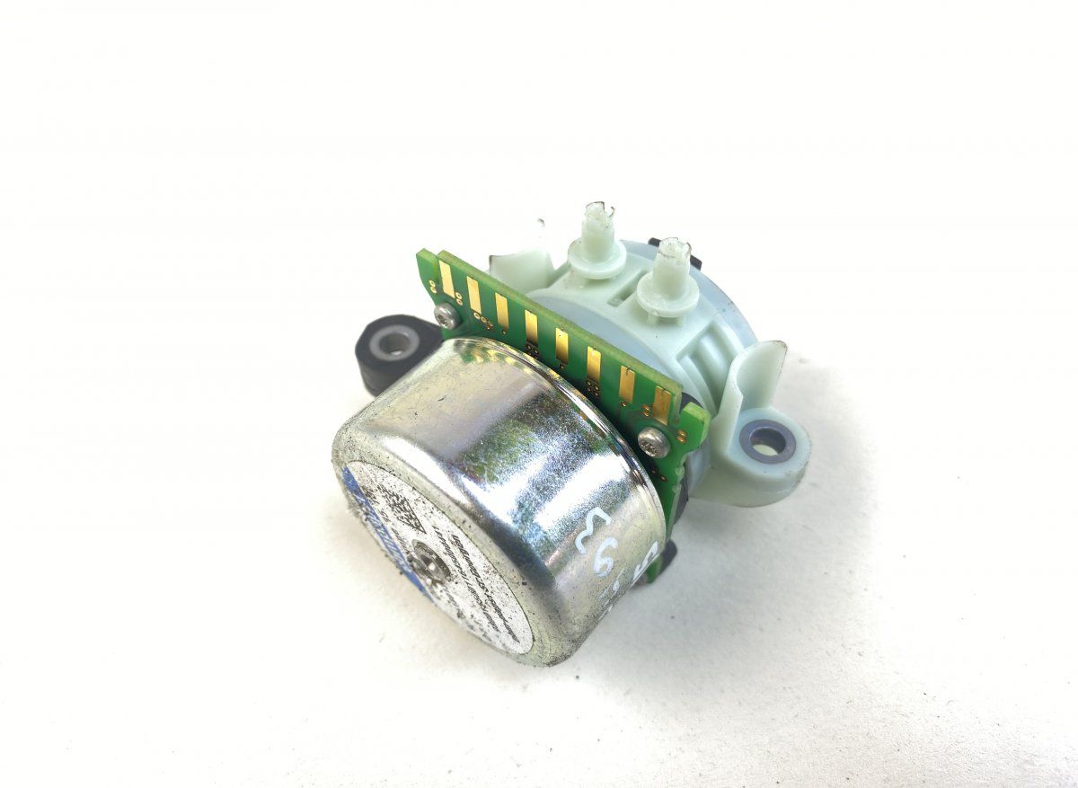 9373513013 AdBlue Pump BMW 5 (G30, G31) (2016-2024)