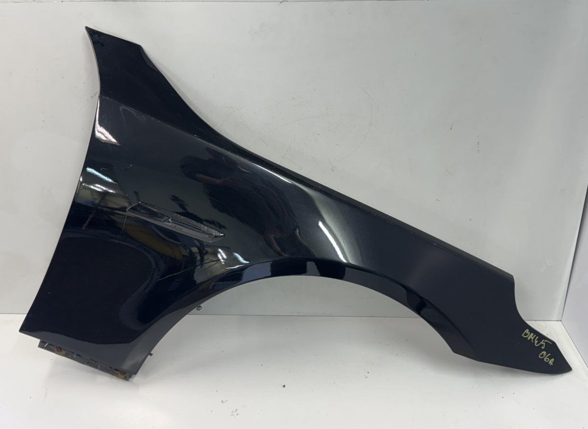 41357111430 7111430 Fender Front Right BMW 5 (E60, E61) (2003-2010)