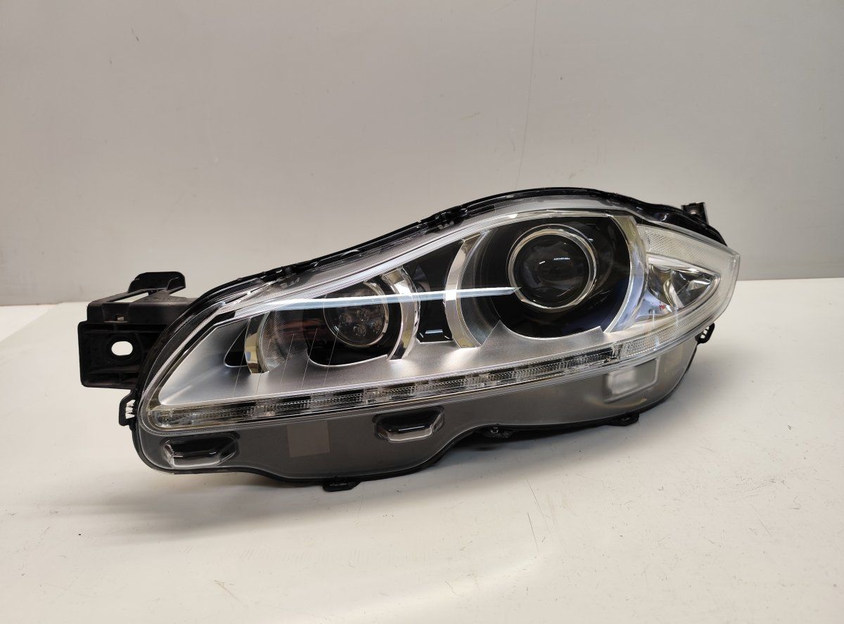 AW9313W030AD Headlight left JAGUAR XJ (X351) (2009-2019)