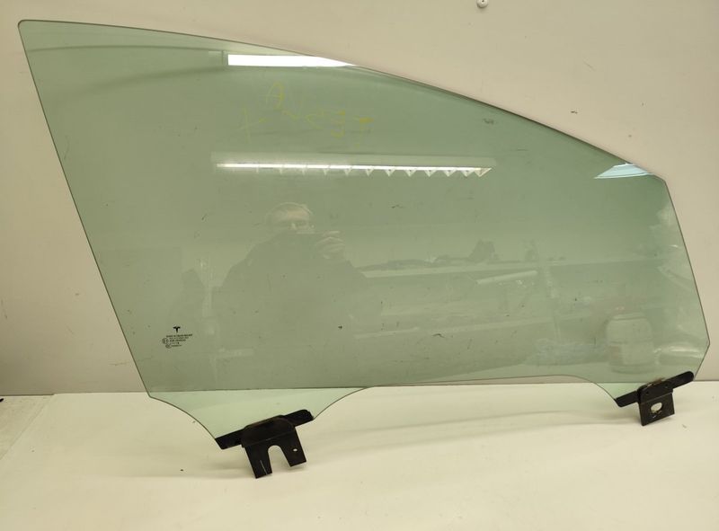 102882300J Door window glass front right TESLA MODEL X (5YJX) (2013-)