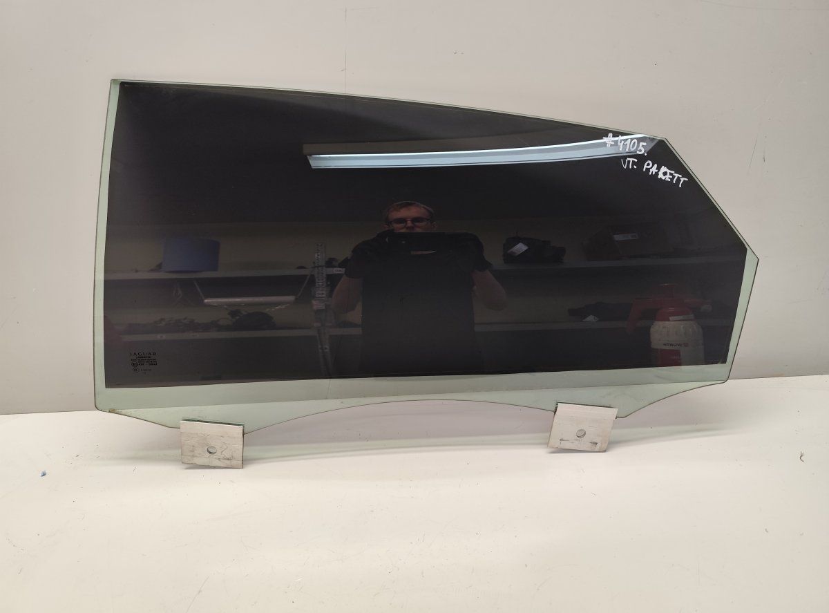 AW93F25713BC Door window glass rear left JAGUAR XJ (X351) (2009-2019)
