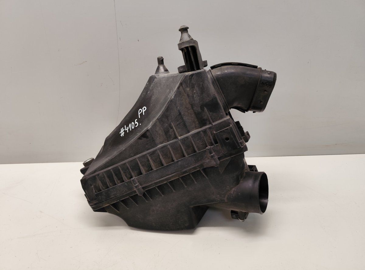 8X239600BB C2Z1687 7G9N12B579AB Air Cleaner (filter box) JAGUAR XJ (X351) (2009-2019)