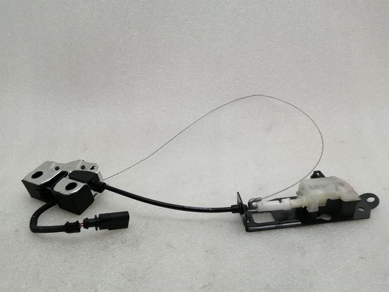 Porsche Boxster 718 boat lock 98151205304 tailgate lock