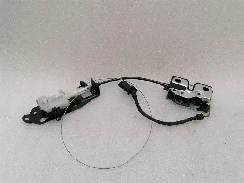 Porsche Boxster 718 Boot Lock 98151205304 Tailgate Lock