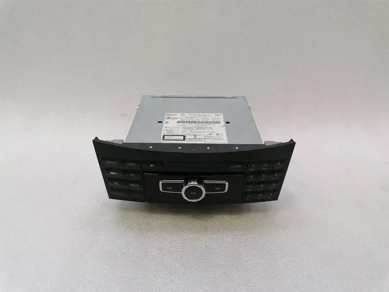 Mercedes W212 W207 Command CD Player A2129001317 Audio System Controller