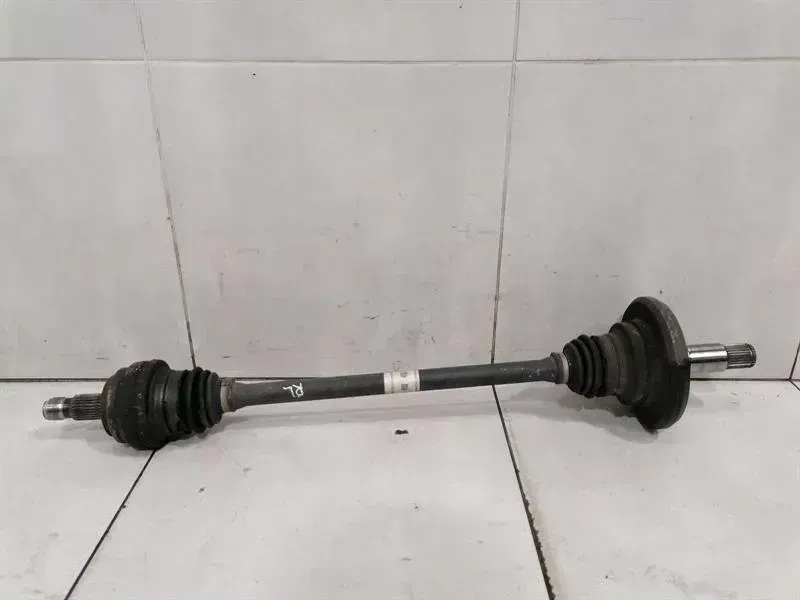 Mercedes C W205 Left Rear Drive Shaft A2051500309 Drive Shaft Rear Left