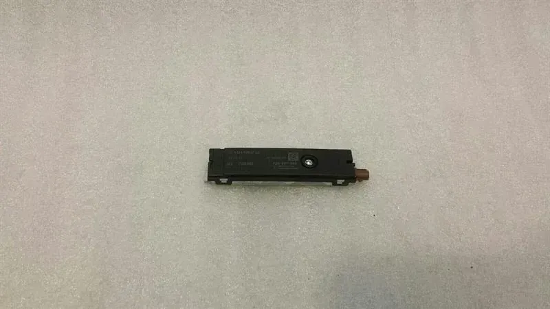 Mercedes A Class W176 Aerial / Antenna A1669051702 Antenna