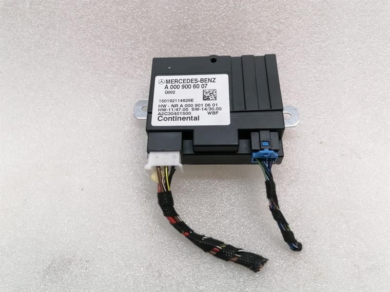 Mercedes C Class W205 Electronic Module A0009006007 Control Unit Fuel Pump