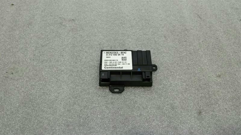 Mercedes E Class W207 Fuel Pump Module A2124400414 ECU
