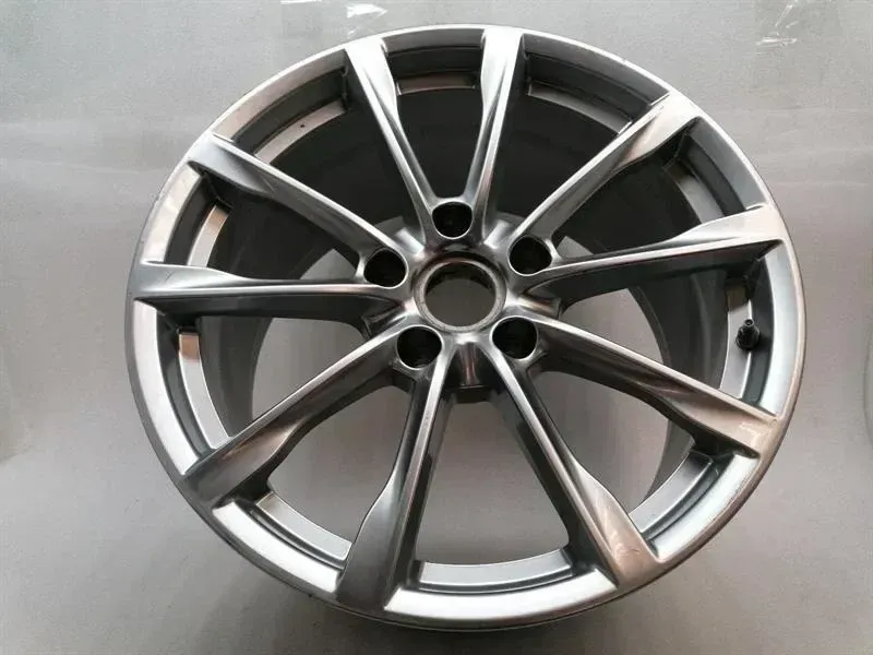 Porsche Cayman 718 Alloy Wheel 982601025AM 10JX19ET45 Alloy Wheel