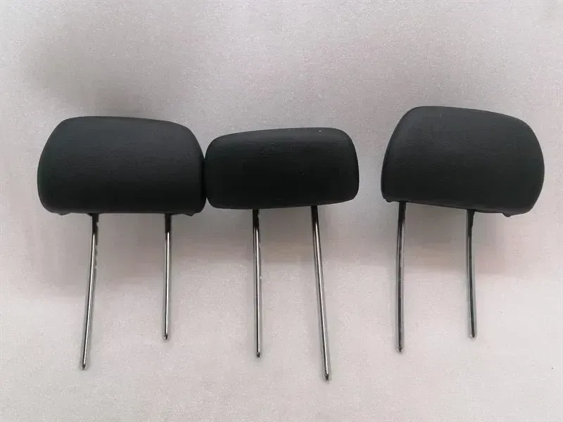 Mercedes C Class W204 Rear Headrest Set A2049702950 Rear Headrest Set
