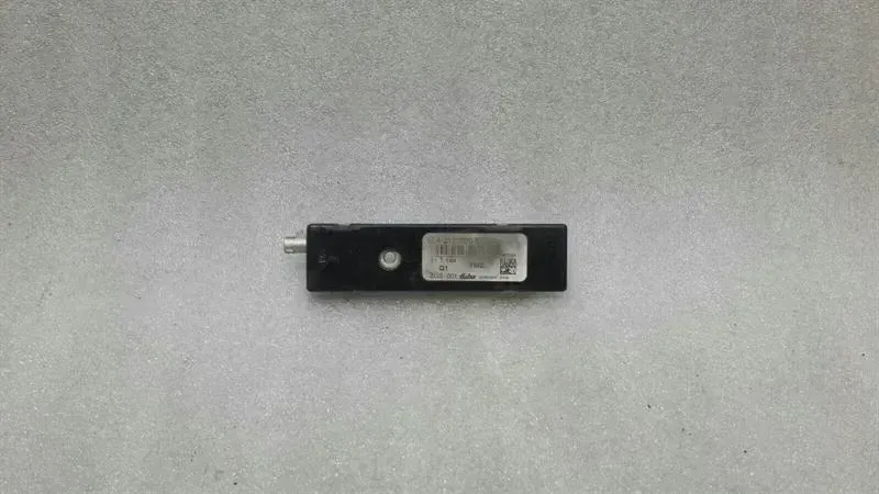 Mercedes E Class W212 Aerial / Antenna A2128201789 Antenna Booster