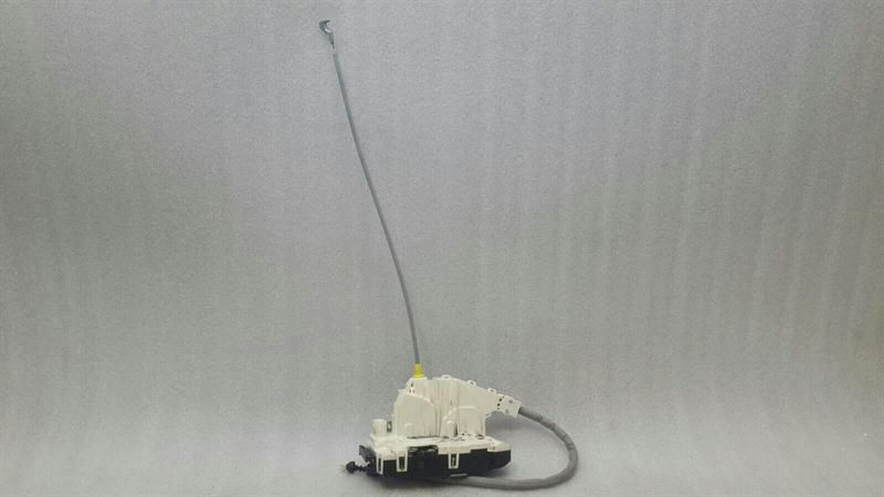 Mercedes ML W166 front right door lock A1667200635 door lock front right