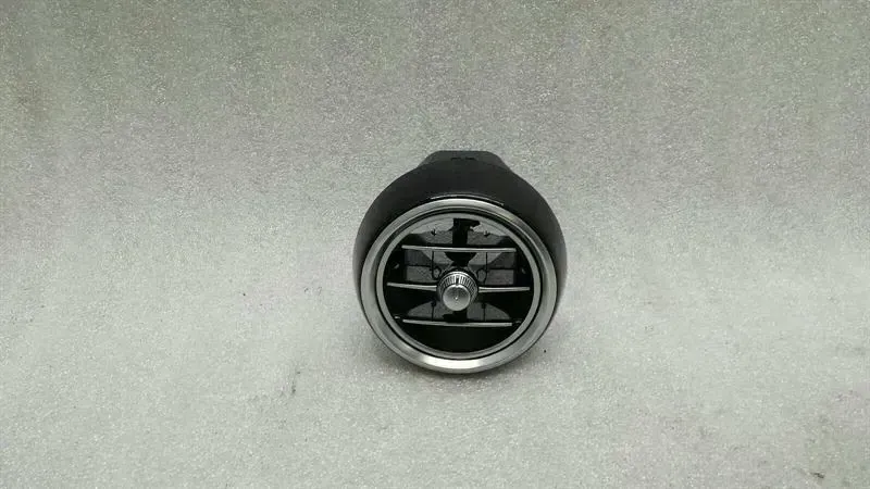 Mercedes C Class W205 Air Vent A2058304604 Ventilation Nozzle Vent Grille.