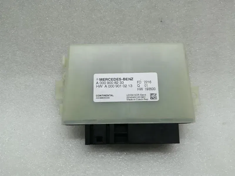Mercedes CLS W257 module A0009008233 control unit exhaust gas aftertreatment