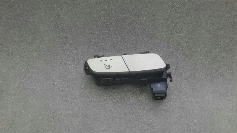 Mercedes W205 Left Seat Switch A2139057302 Seat Heater Switch Left Coupe