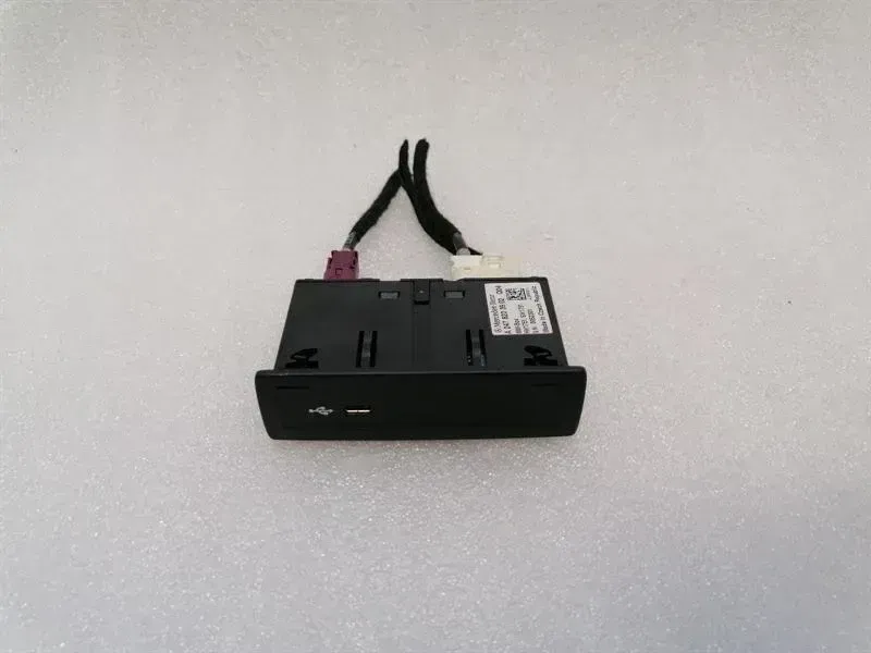 Mercedes A Class W177 USB Adapter Module A2478203902 Control Unit