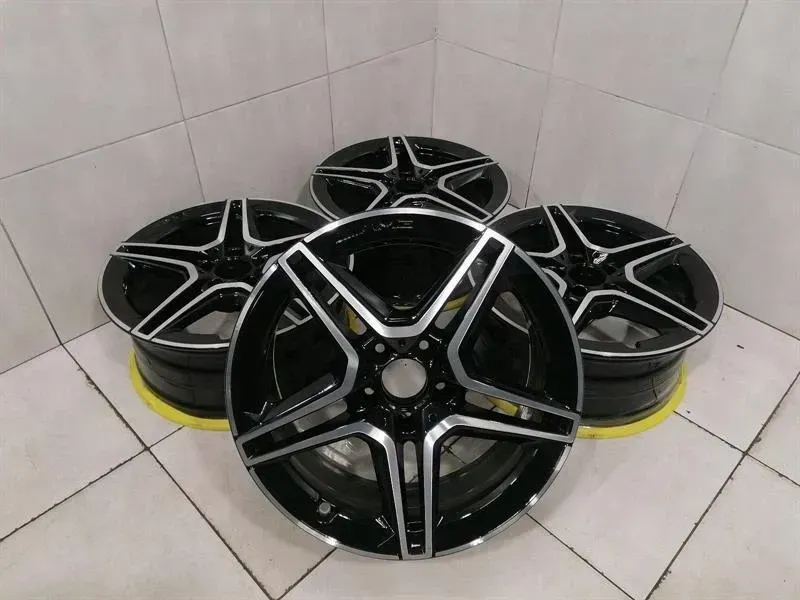 AMG 18 MERCEDES A Class W177 Alloy Wheel A1774014000 Alloy Wheel 8JX18 ET40