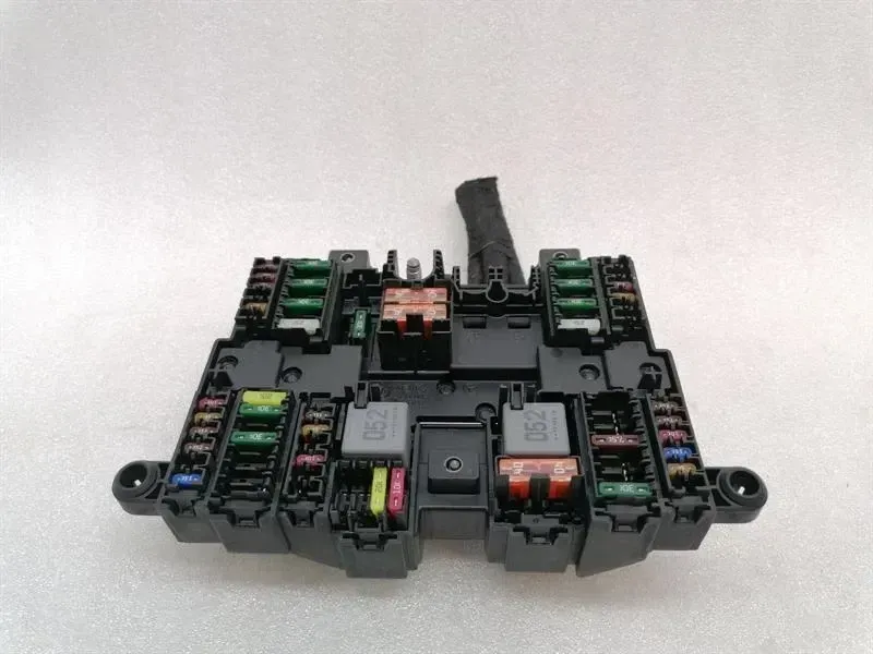 Mercedes A Class W177 Fuse Box A1779061002 Fuse Box