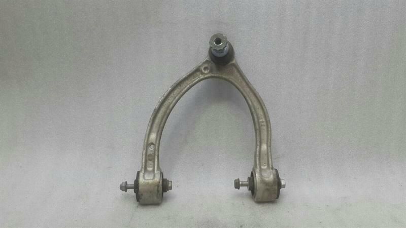 Mercedes W205 vänster fram Wishbone A2053305501 Främre vänster Wishbone C200