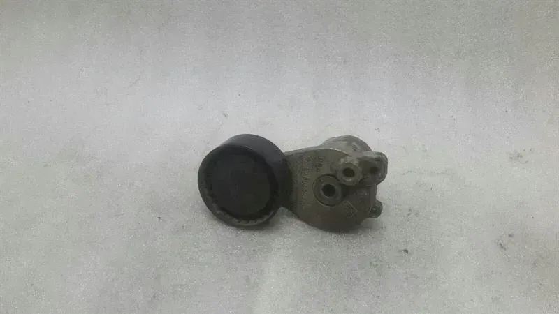 Mercedes C Class W205 Belt Tensioner A2742000870 Tensioner Pulley M274