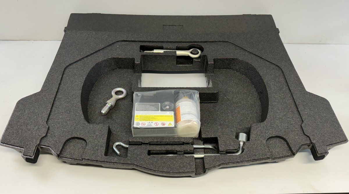 BHS-268-8MX BHS2688MX KD53-50-EJ2B KD53-50-EJ1B BHR1-37-C20 Spare Wheel Well MAZDA 3 III (BM) (2013-2018)