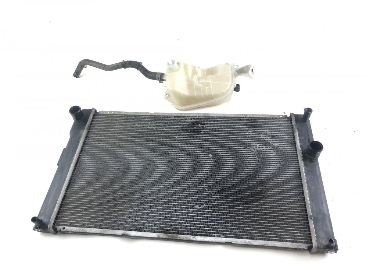MF4221341041 MF422134-1041 Radiator TOYOTA AURIS (E18) 2012-2018