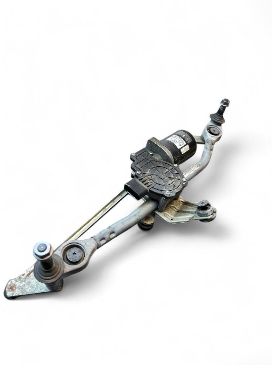 81B955119 81B955023A Wiper linkage / mechanism AUDI Q2 (GA) (2016-)