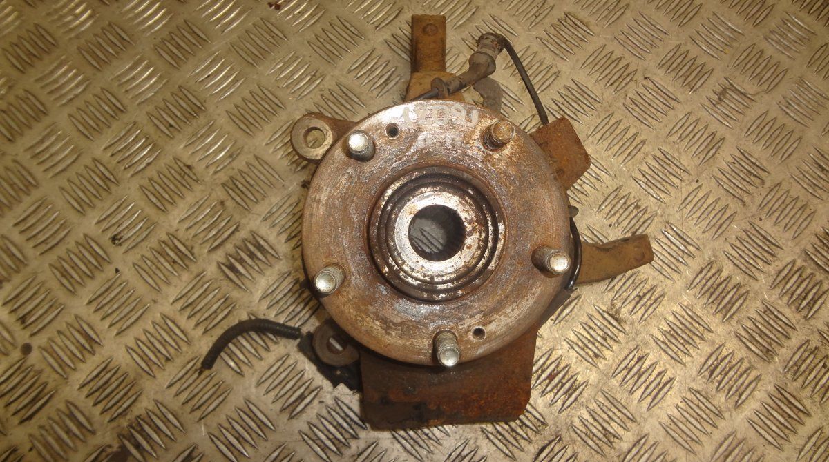 Wheel bearing housing front left KIA CEE'D II (JD) (2012-2018)