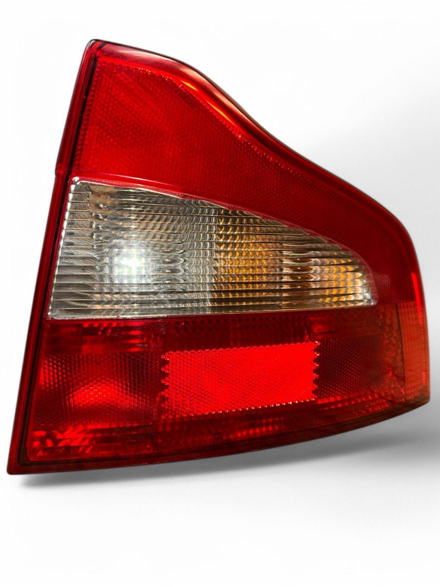 31213380 Tail light, right VOLVO S80 II (AS) (2006-2016)