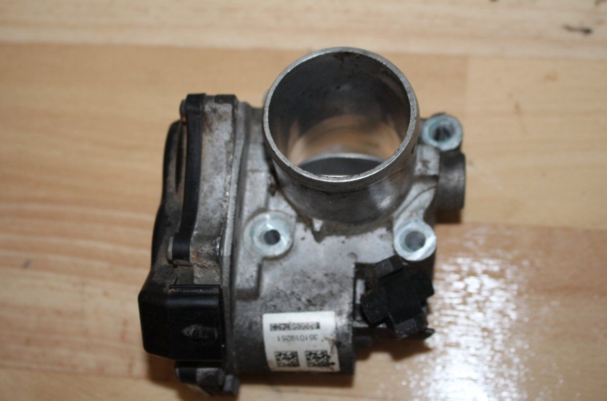 Throttle body NISSAN QASHQAI I (J10) (2007-2013)