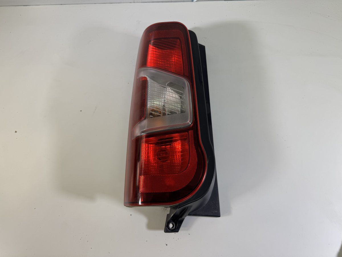 9819235880 Tail light left PEUGEOT PARTNER III / RIFTER (K9) (2018-)