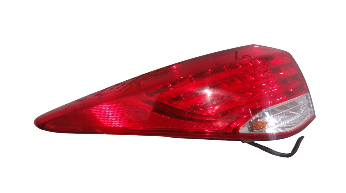 924013Z0 Tail light left HYUNDAI i40 (VF) (2011-2019)