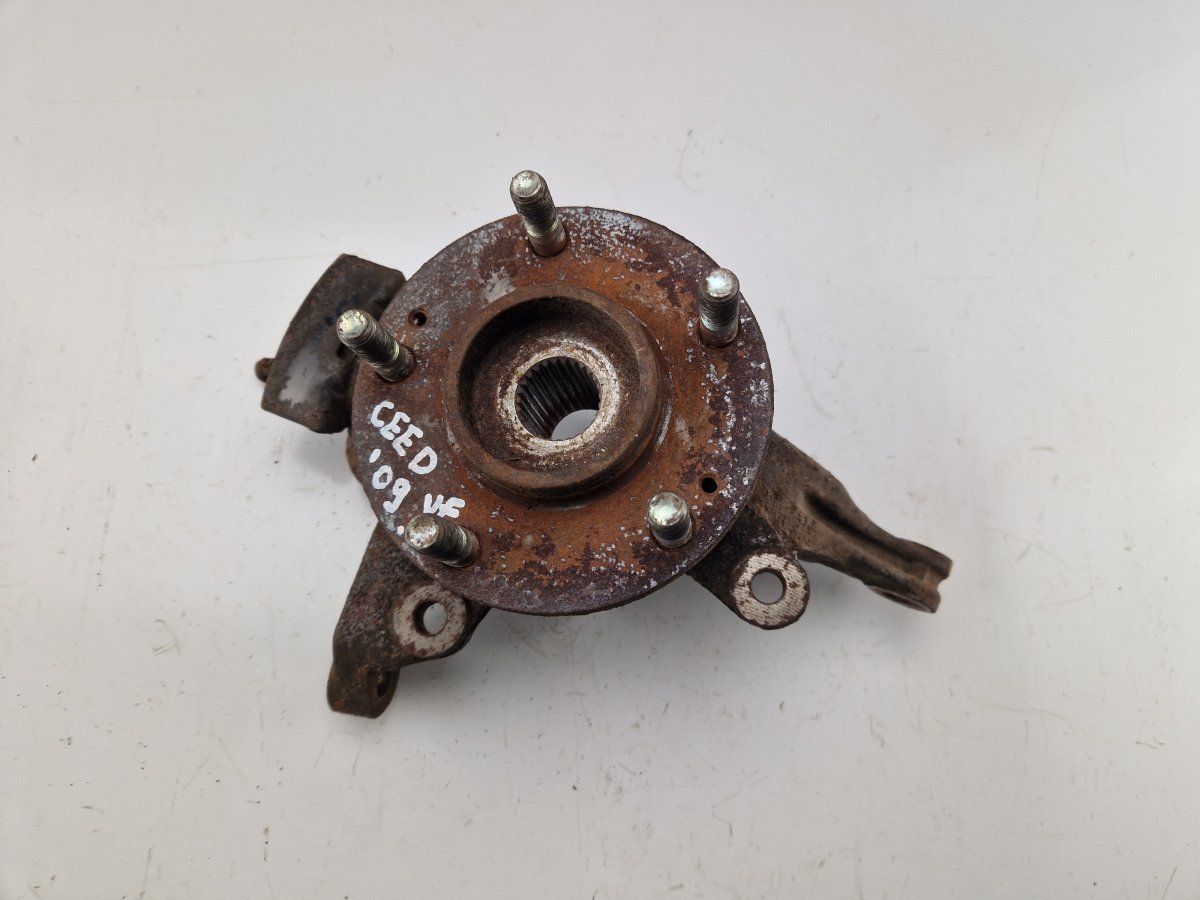 517152H100 Wheel bearing housing front left KIA CEE'D I (ED) (2006-2012)