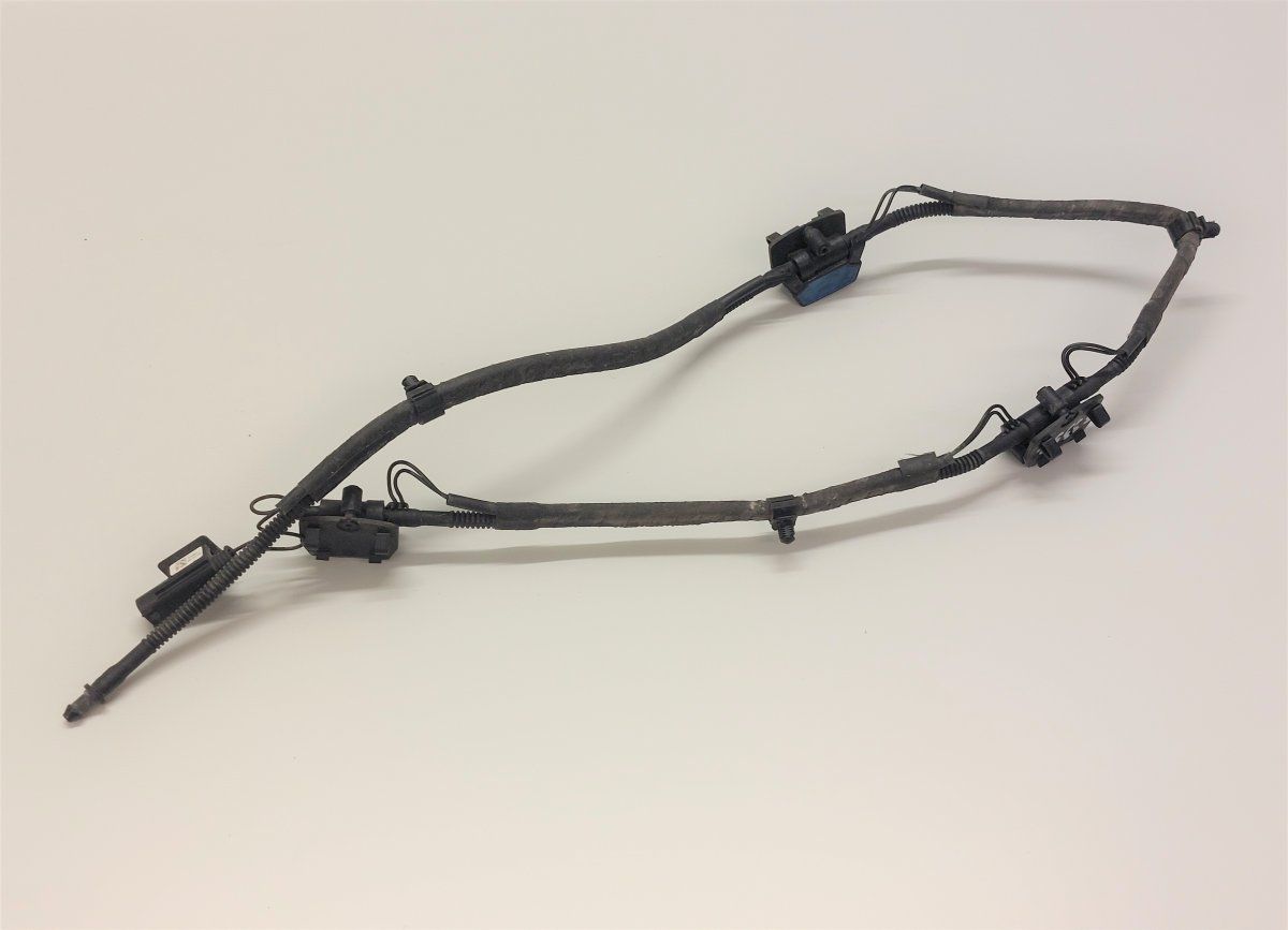 61667339580 Windscreen washer nozzle right BMW 3 (F30, F31, F34, F80) (2011-2019)