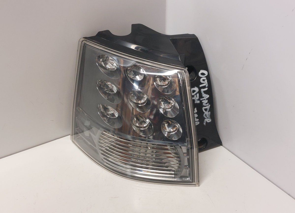220-87813 22087813 Tail light left MITSUBISHI OUTLANDER II (CW, ZG, ZH) (2006-2012)