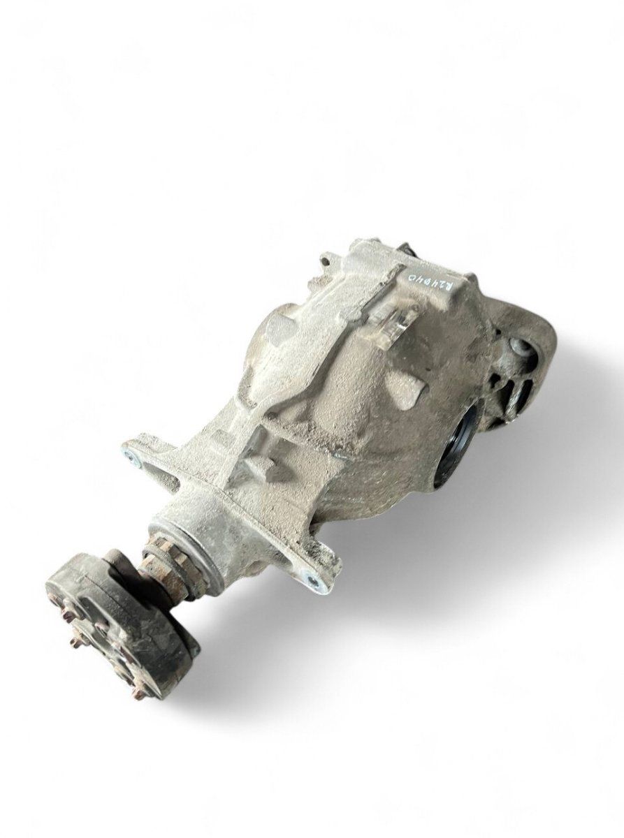 7630824 33107630825 Rear axle differential BMW 7 (F01, F02) (2008-2016)