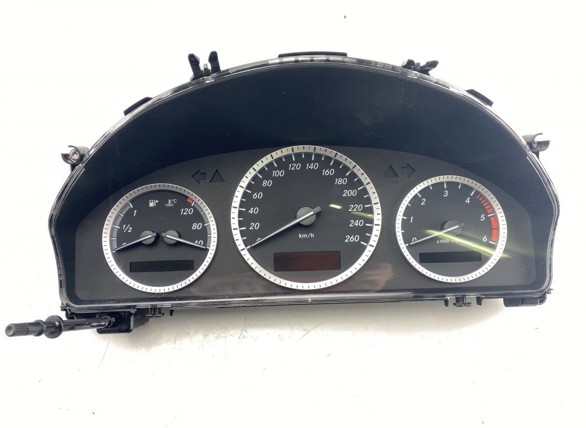 A2049004000 Instrument Cluster MERCEDES-BENZ C-CLASS (W204) (2007-2013)