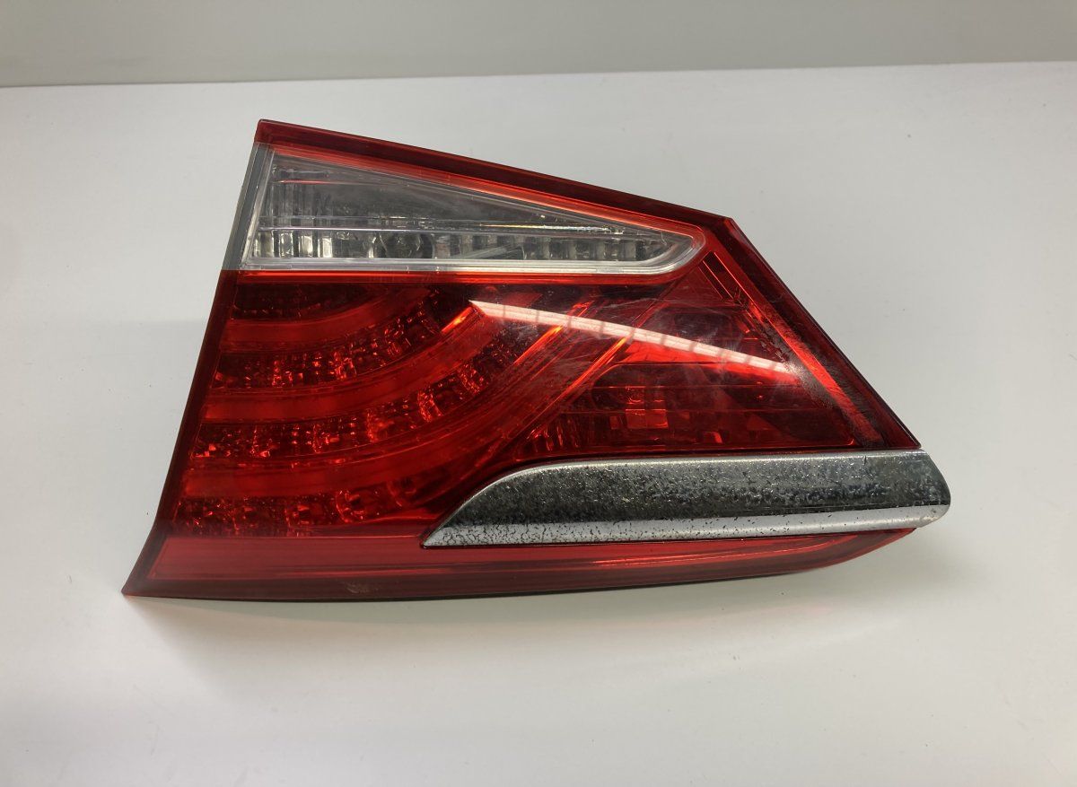 924043Z000 92404-3Z000 Inner tail light, right HYUNDAI i40 (VF) (2011-2019)
