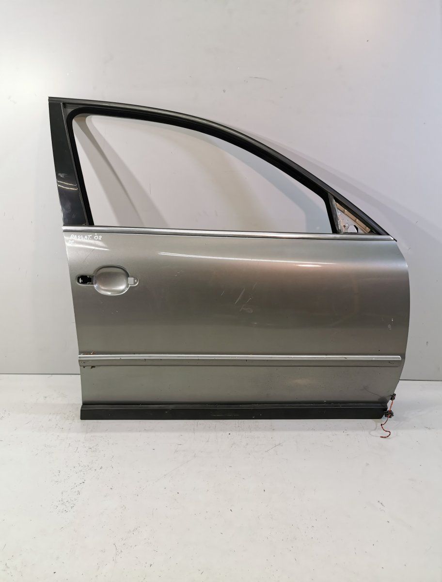 Door Front Right VW PASSAT B5 (3B3) (2000-2005)