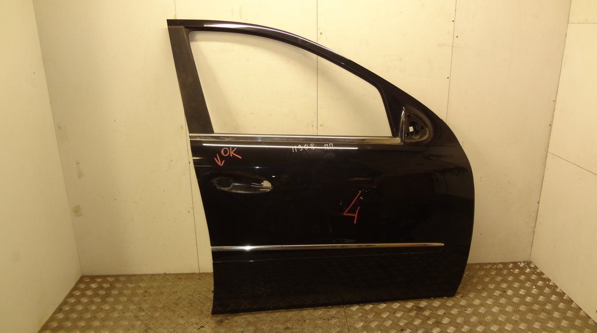 Door Front Right MERCEDES-BENZ ML-CLASS (W164) (2005-2011)